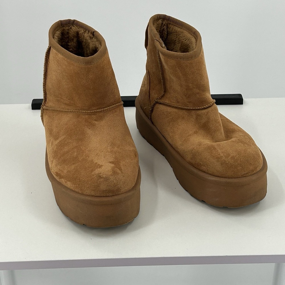 Platform Mini Boots Size 9 Chestnut Suede Fleece Lined Cozy